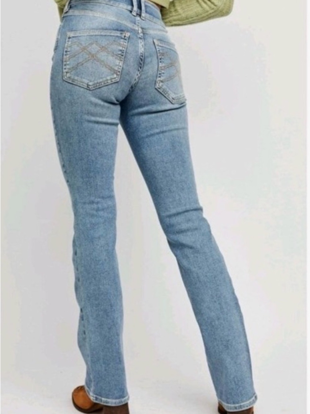 EUC We The Free Shayla Mid Rise Skinny Flare Stretch Bootcut Jeans - Picture 3 of 16